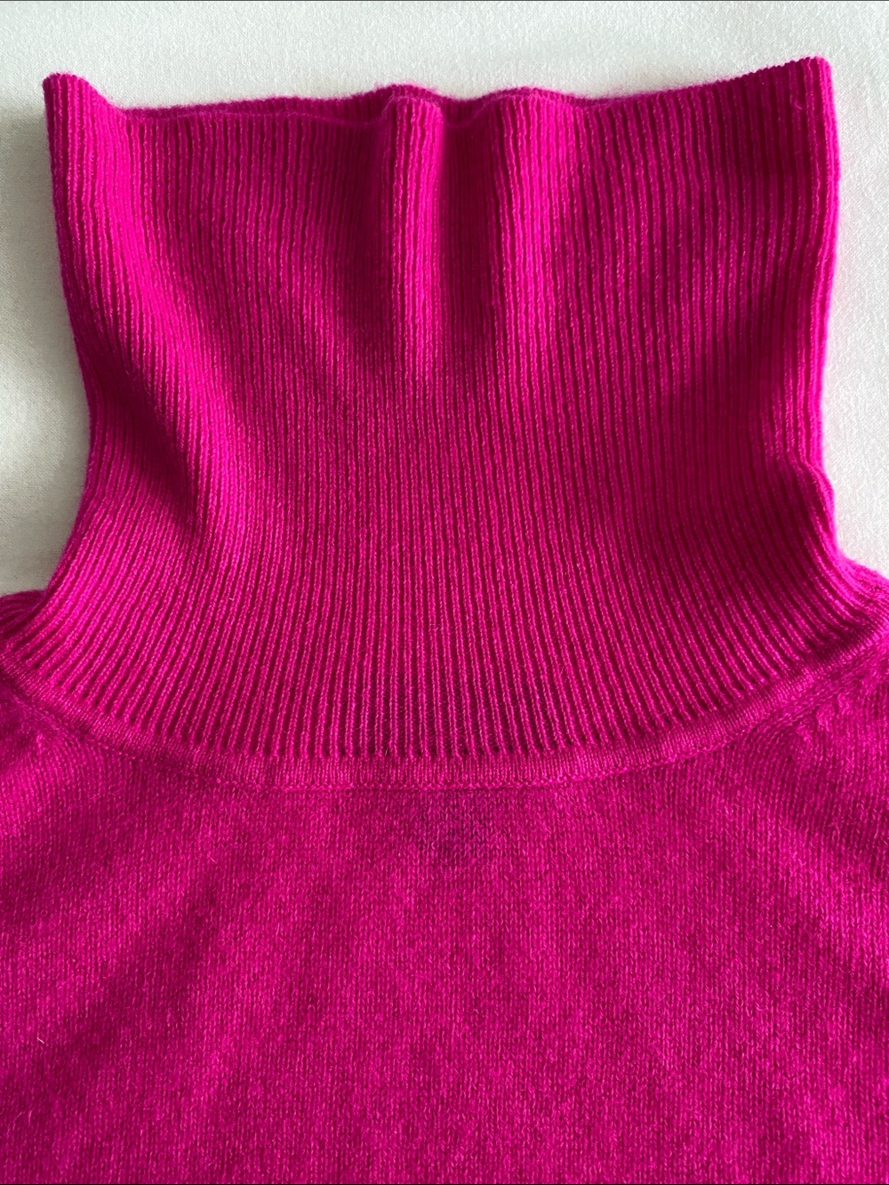 Charter Club Luxury Cashmere 100% cashmere turtleneck bright fuchsia Size Medium - Picture 6 of 14